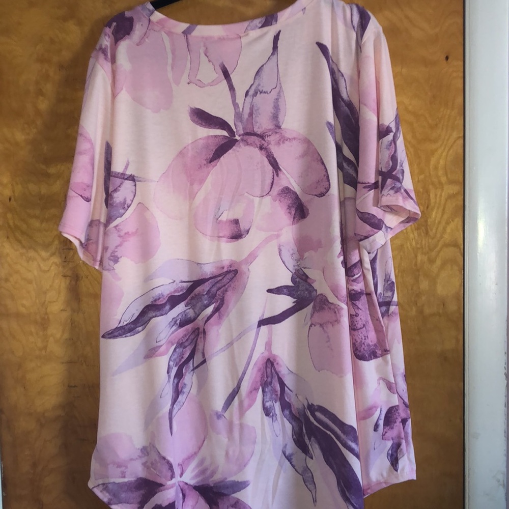LuLaRoe Iris 2XL - Picture 2 of 3